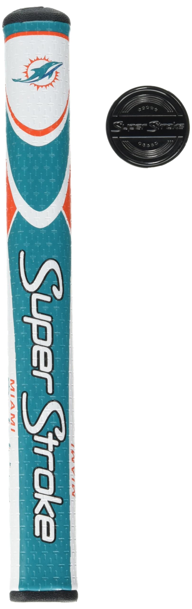 SuperStroke NFL Traxion Tour grip texture provides a secure grip on the green.