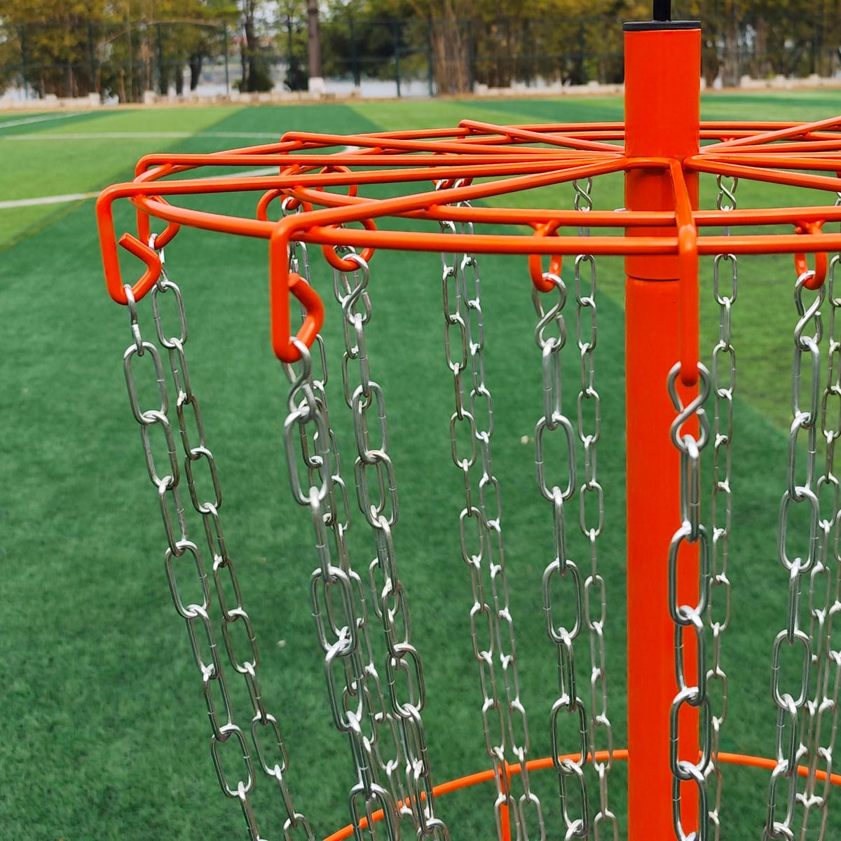TARUMG base with four ground stakes provides stability.