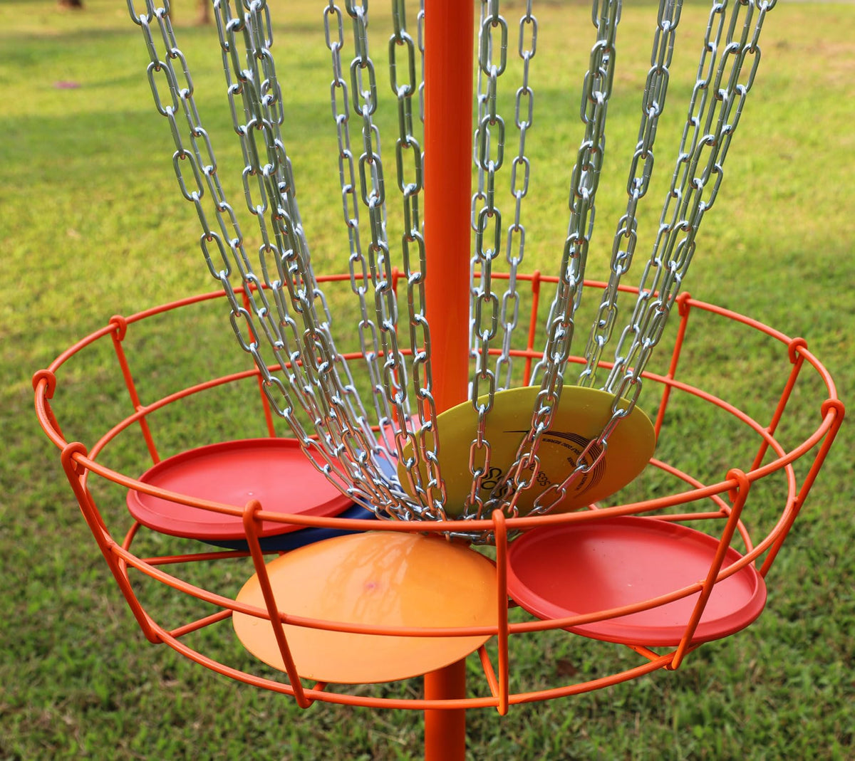 TARUMG portable disc golf basket in compact carry pack