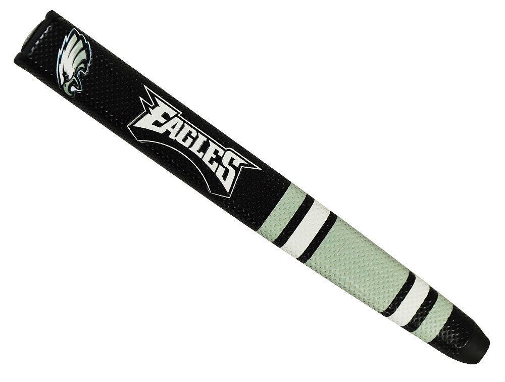 Team Golf Eagles grip demonstrates strong magnet keeping the marker secure during play.