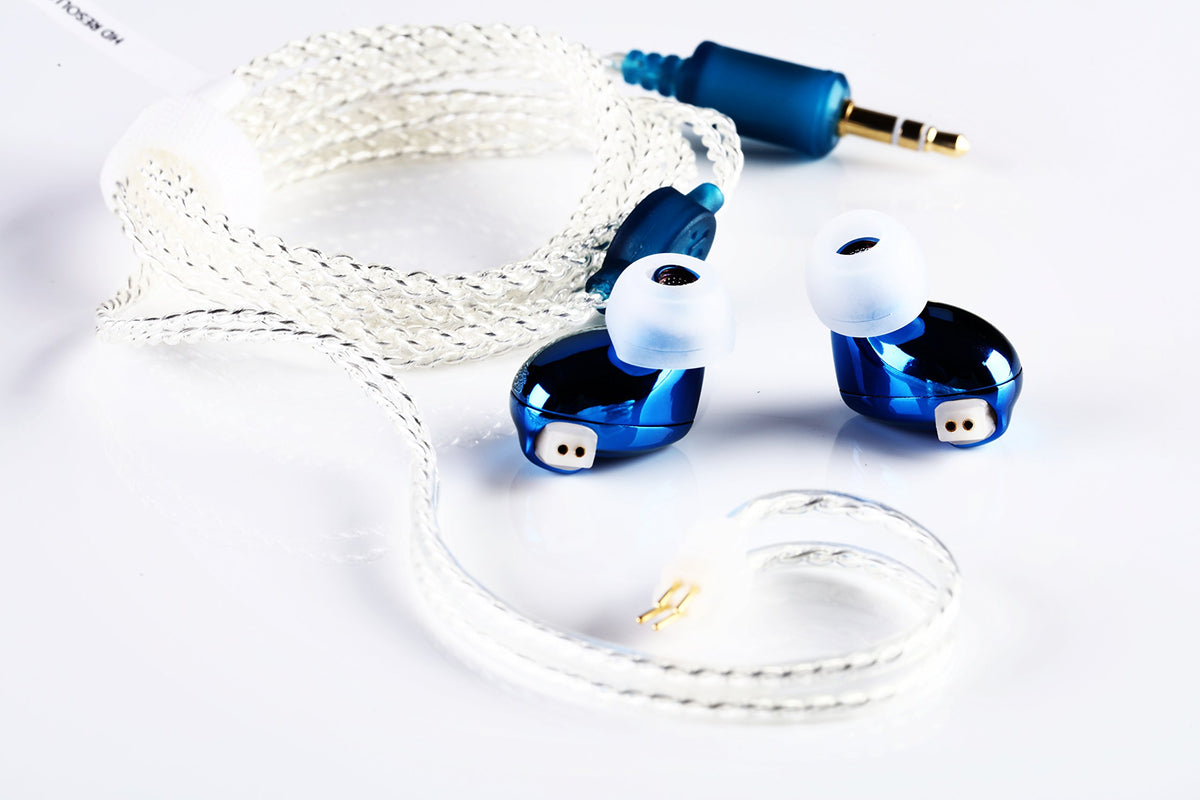 THE FRAGRANT ZITHER TFZ Exclusive 5 001 Blue cable-connector close-up for reliable fit.