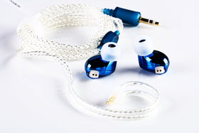 THE FRAGRANT ZITHER TFZ Exclusive 5 001 Blue cable-connector close-up for reliable fit.