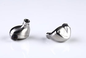 TFZ Exclusive 5 002 Silver case view highlights premium build and protection.