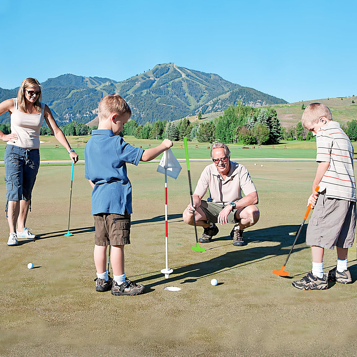 THIIDOON two-way kids putter supports ambidextrous practice and family fun.