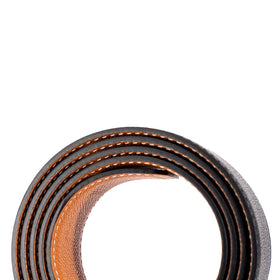 Titiroa palm-print grain leather strap adds refined texture to outfits.