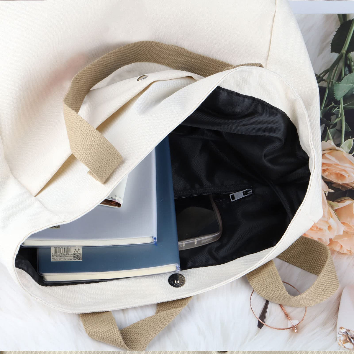 TOBGBE cosmetic bag zipper detail shows smooth, secure closure for travel.