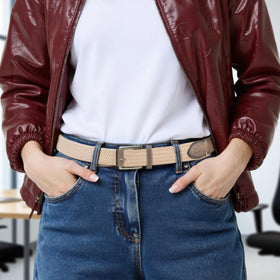 TOUGERJOY belt with multicolor strips complements jeans or golf outfits.