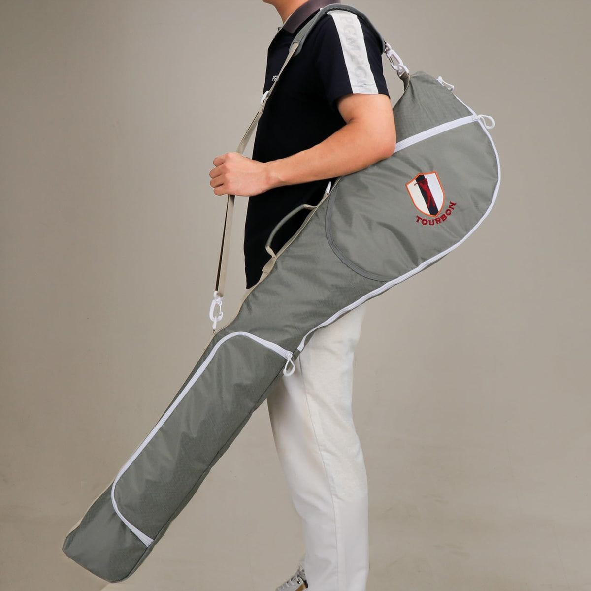 TOURBON Golf Bag Sunday Carry compact-fold illustrates space-saving travel storage.