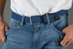 Elastic stretch on Trafalgar Chandler belt delivers all-day comfort.