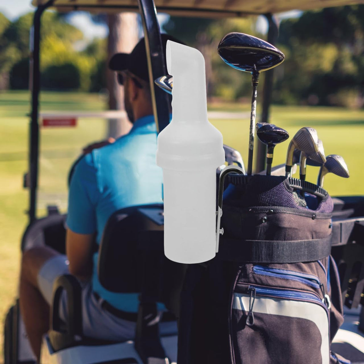 ULTECHNOVO sand bottle refills quickly and cleans with minimal effort.