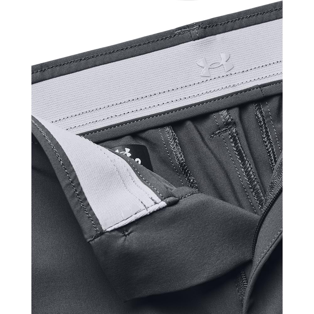 Under Armour golf pants Pitch Gray, seam detail for durability.
