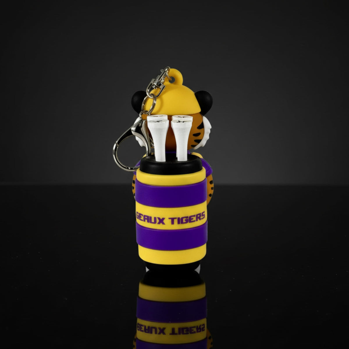 VannyVee Sports eight 2¾ inch tees included, prepped for quick tee-offs.