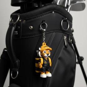 VannyVee Sports tee holder on bag back stores four tees for quick setup.