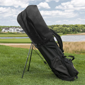 Varku rain cover showing universal fit and elastic base for secure bag hold.