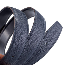 Vatee's 32mm-wide belt strap fits standard buckles for secure wear.