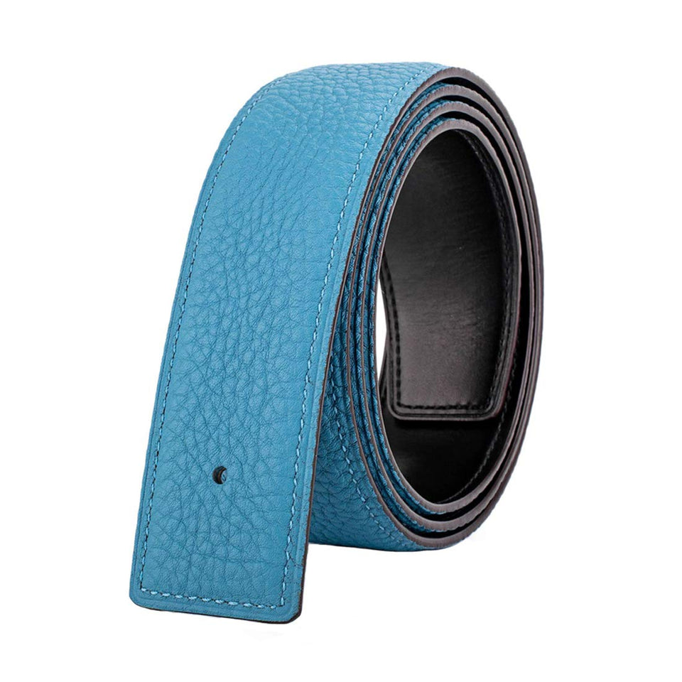 Vatee's light blue leather belt strap close-up highlights premium full-grain durability.