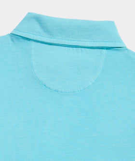 Close-up of fabric texture on Vineyard Vines garment-dyed surf polo