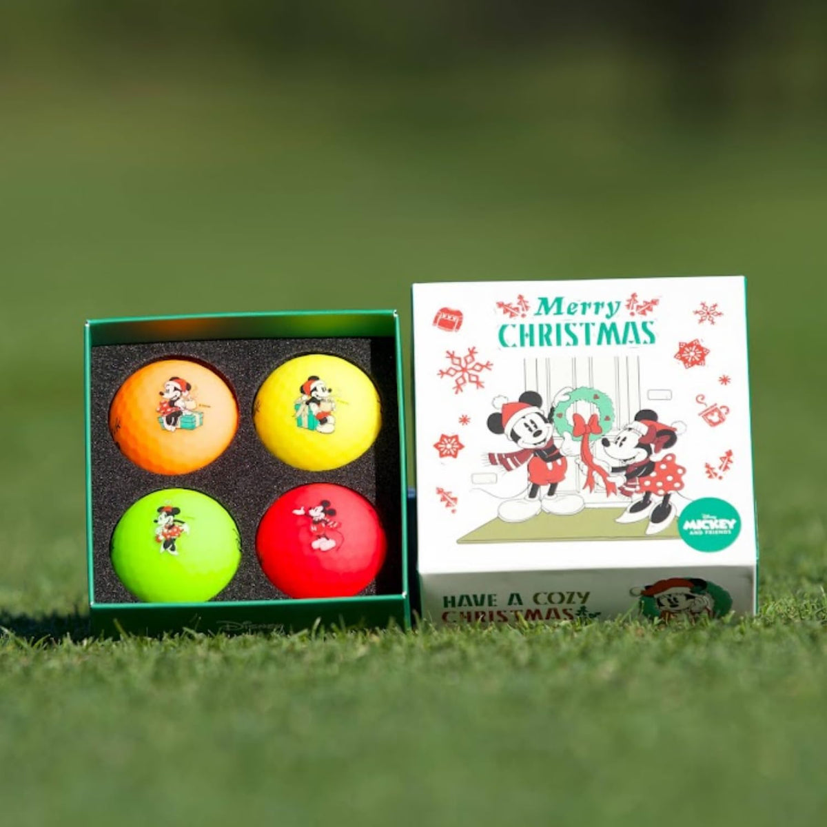 Volvik VIVID holiday gift-set ideal for tournaments and stocking stuffers.