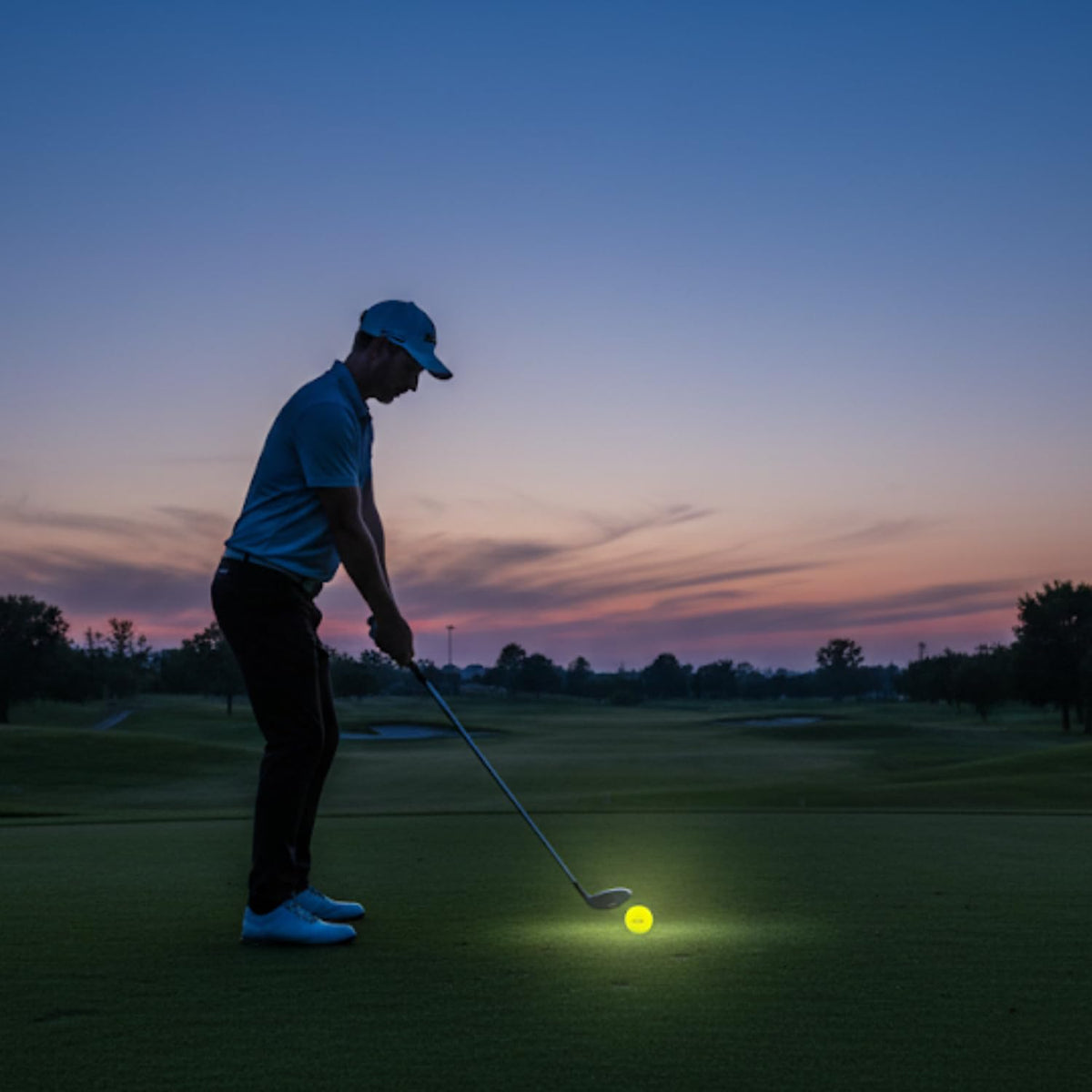 Volvik Vivid Twilight three-piece construction delivers distance with soft feel.