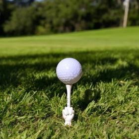 VONVOO novelty golf accessory enhances group outings with lighthearted charm.