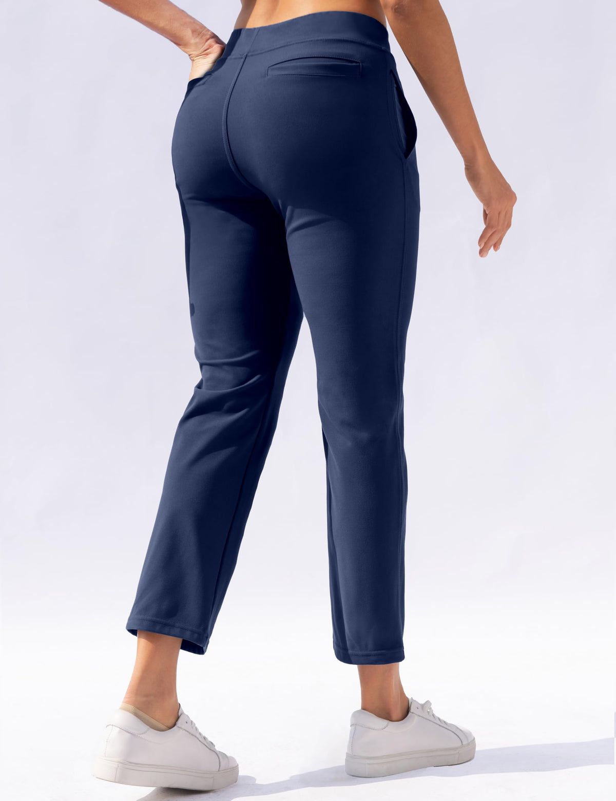 VOOVEEYA five-pocket design adds practical storage for daily essentials.