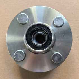 Wantone Racing front hub replacement for Yamaha Drive2 PTV, ready for quick installation.