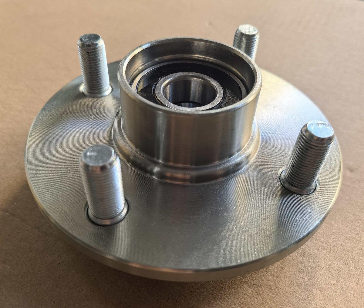 Wantone Racing front wheel hub assembly for Yamaha G8-G29 with bearing for reliable replacement.