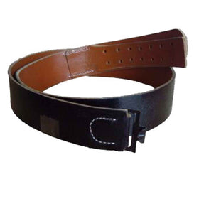 WarReplica EM Koppel buckle detail enhances authentic WWII reenactment gear.