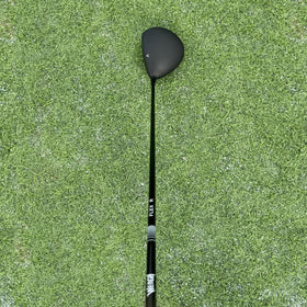 WENGH golf driver with loft 10.5 degrees promotes higher launch and distance.