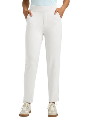Close-up of the functional front pockets on Willit golf pants