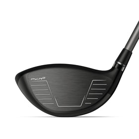 Wilson Dynapower flatter-profile head for clean setup behind the ball.