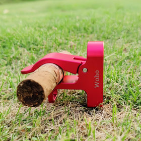 Woho dual-opening red carabiner clip attaches easily to bags or belts.