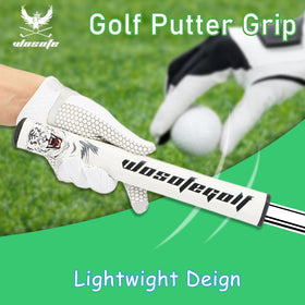 Wosofe putter grip style B delivers steady traction in all weather.
