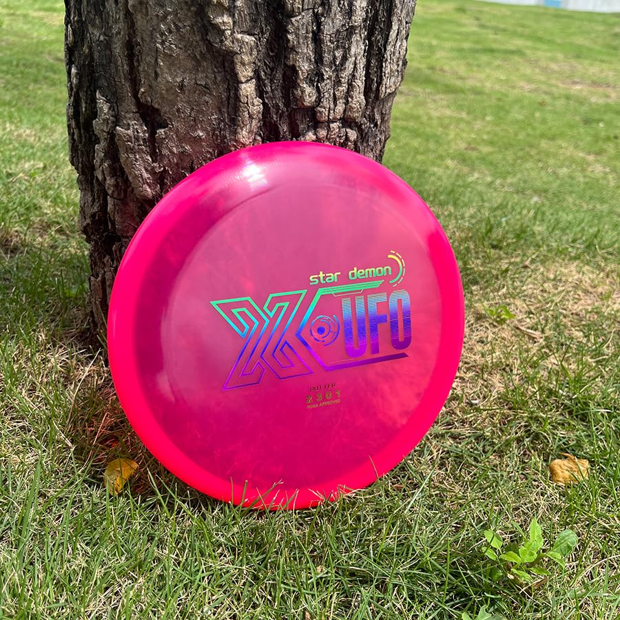 X-UFO Disc Golf Starter Set putter ready for precise putting practice.