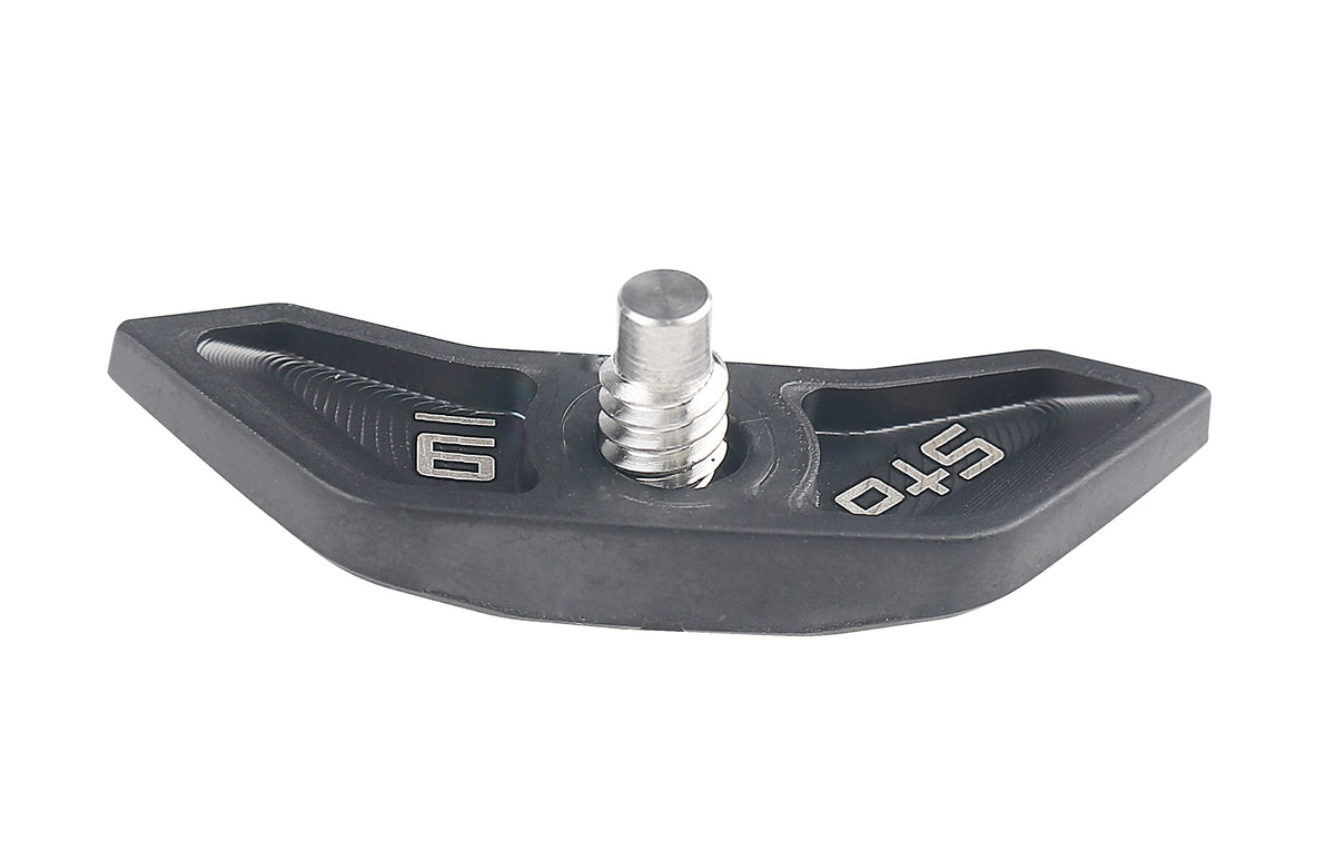 XFDACOV CNC-precision weight with screw-fit for secure TSR2 adjustments.