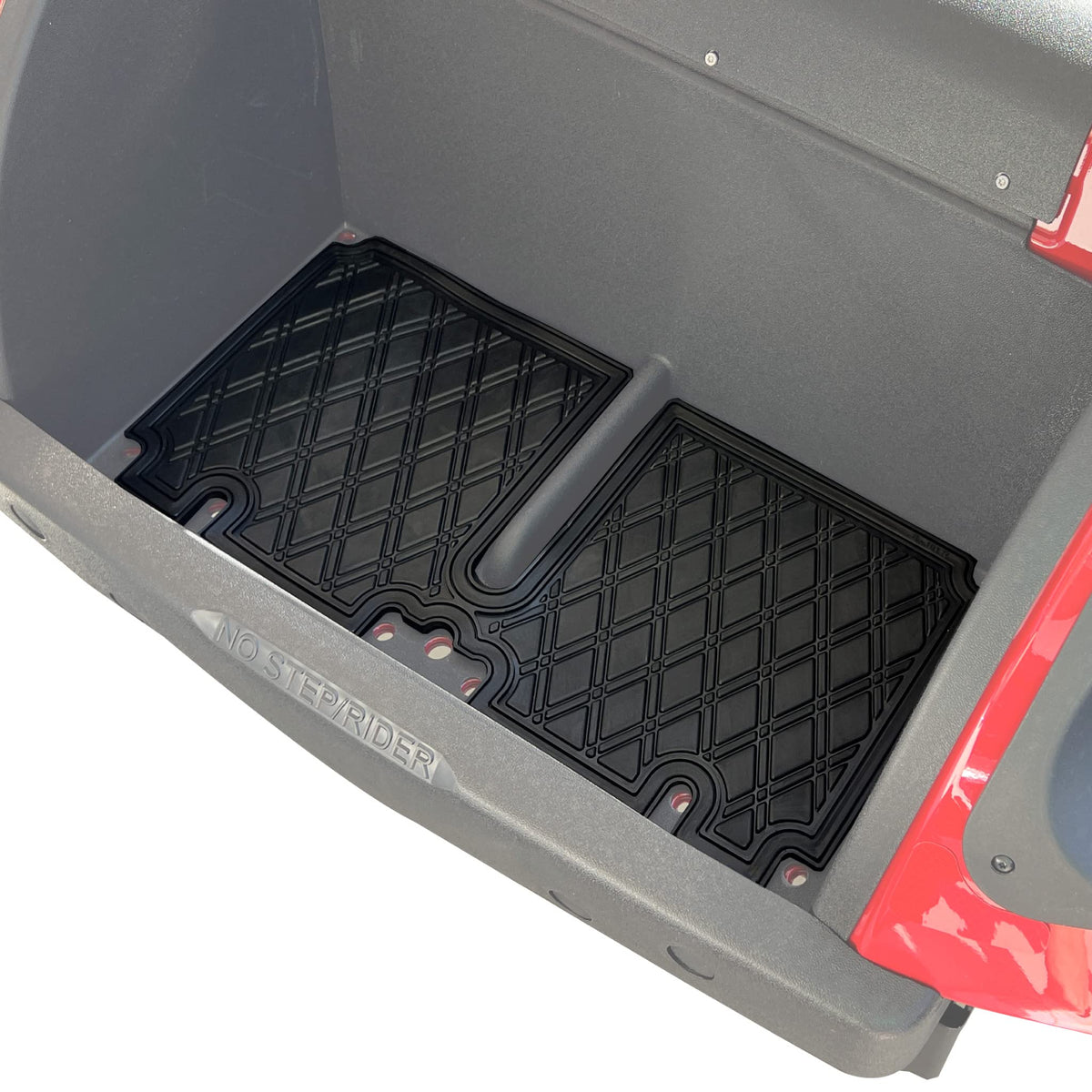 Diamond-pattern channels in Xtreme MATS divert sand and moisture