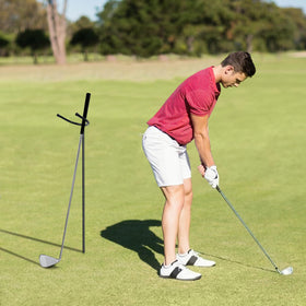 YEXEXINM dirt- and water-resistant holder keeps clubs clean between rounds.