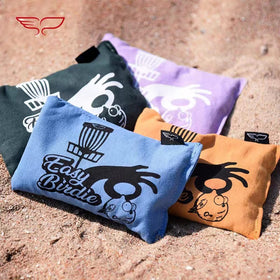 Yikun grip bag drying hands during hot conditions on course