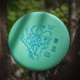 Yikun Discs Remix Midrange weight 175 g demonstrating PDGA-compliant size and reliable control.