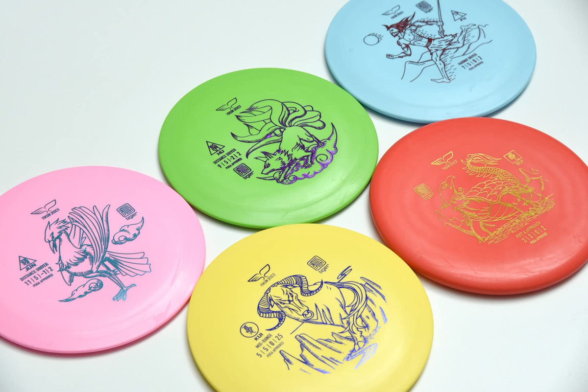 Yikun shoulder bag for carrying the disc golf kit