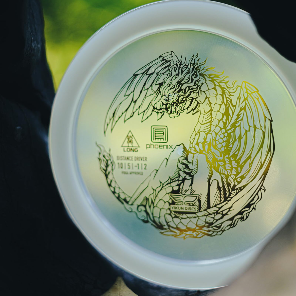 Yikundiscs Yikun fairway driver helps beginners reach longer throws easily.