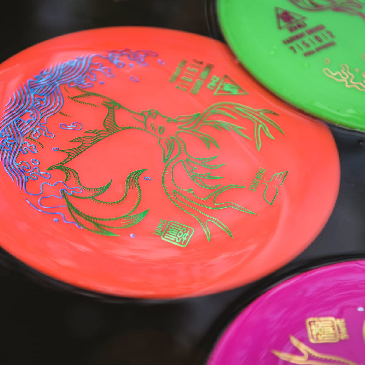 Yikundiscs Yikun disc golf driver has 213mm diameter for comfortable grip