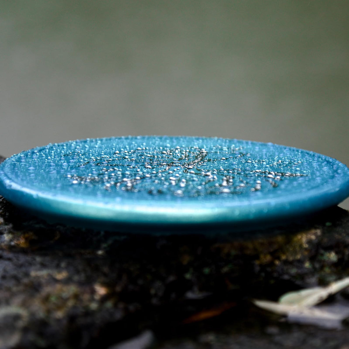Yikundiscs Yikun midrange disc blue limited edition design appeal.