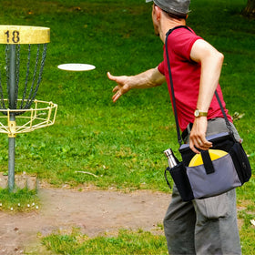 Yosoo Health Gear disc bag with roomy storage for discs and essentials.