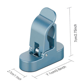 Yunir compact bright finish helps locate the clip on the course.